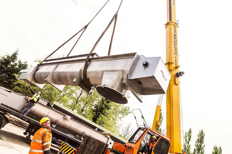 Penanganan Material & Curah